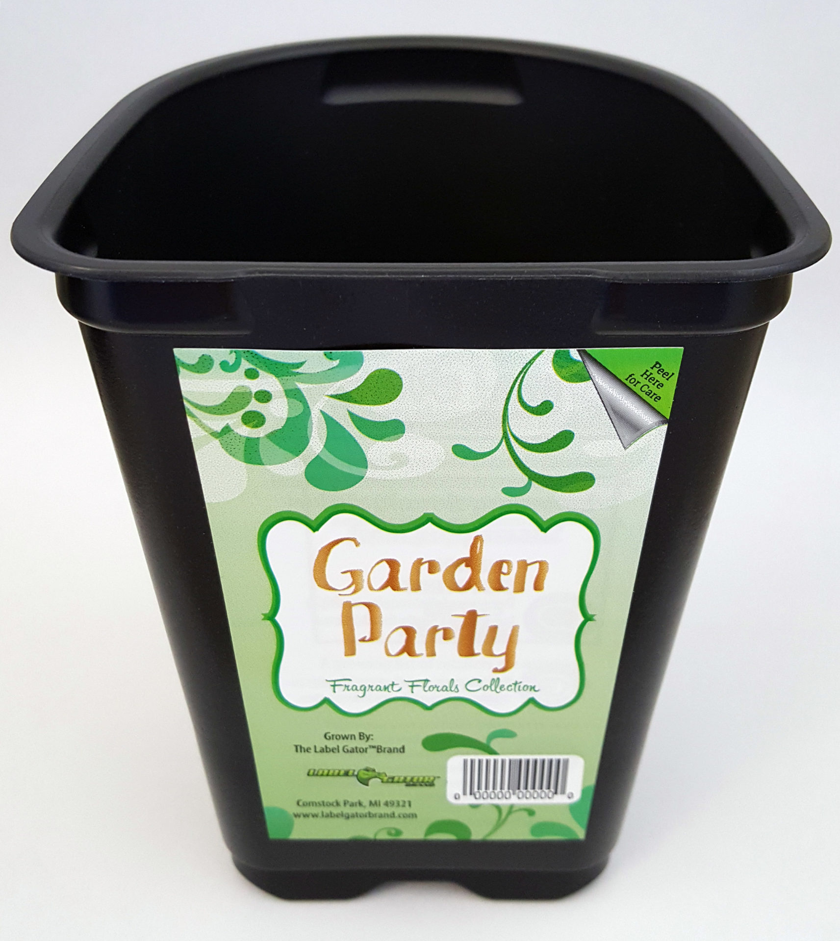 Garden Party Tri-Panel Label with Pantone's Greenery